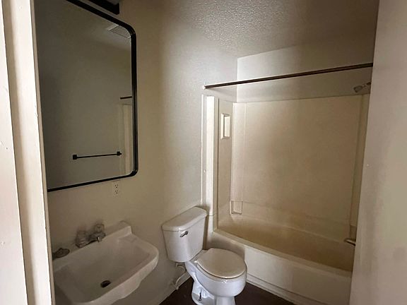 2nd image of 809 N Arnett St APT 4