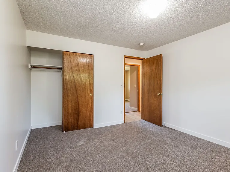 10716 SE 224th Pl — Photo 8