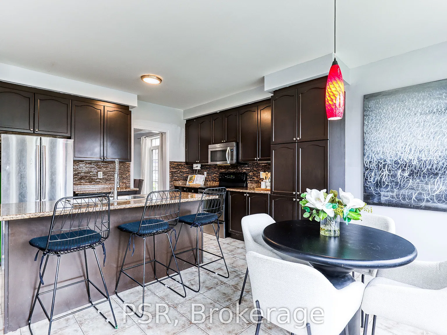 3 bed, $2,500 — Photo 4