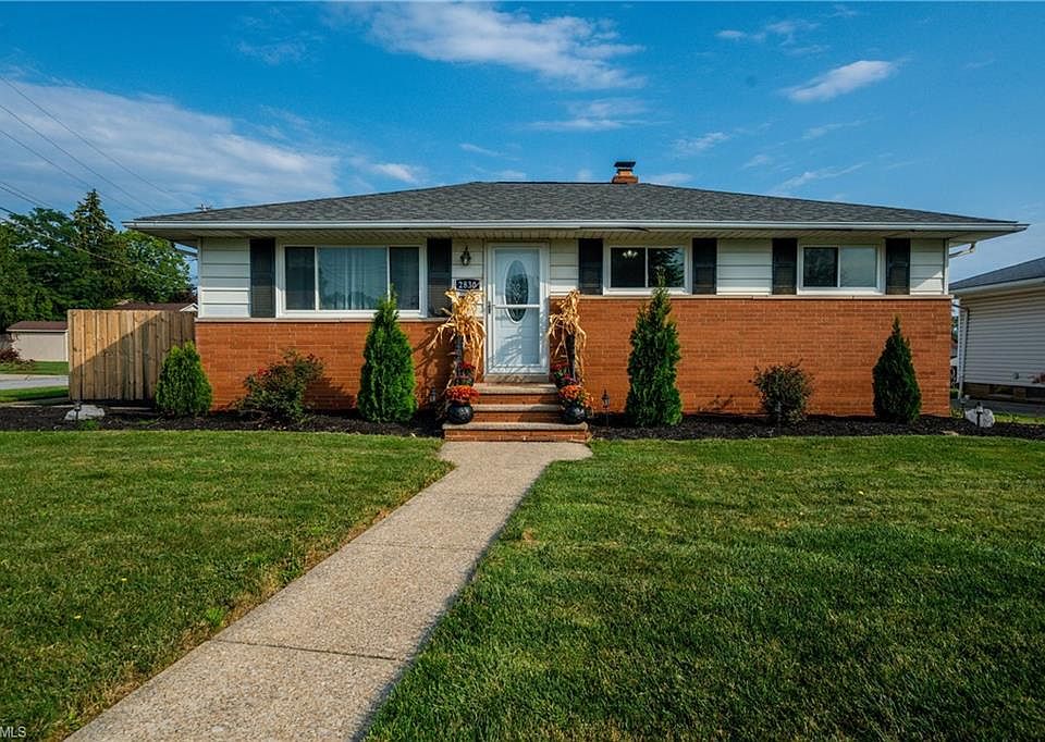 1st image of 2830 Friar Dr