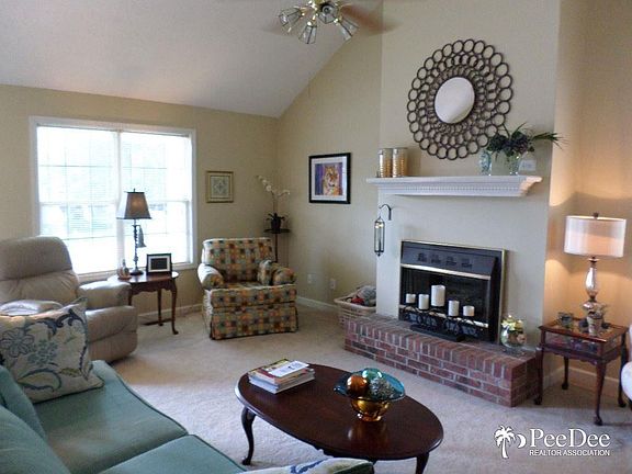 3rd image of 620 Garden Hills Dr