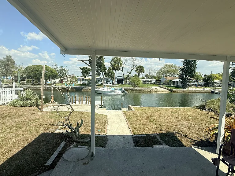 13428 Neptune Dr — Photo 29