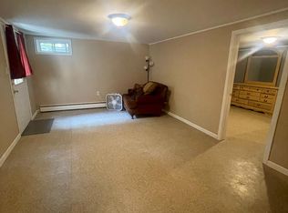 12 Derby Rd, Hicksville, NY 11801