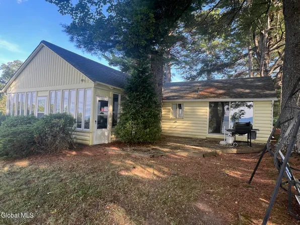 117 Pelcher Lane, Broadalbin, NY 12025