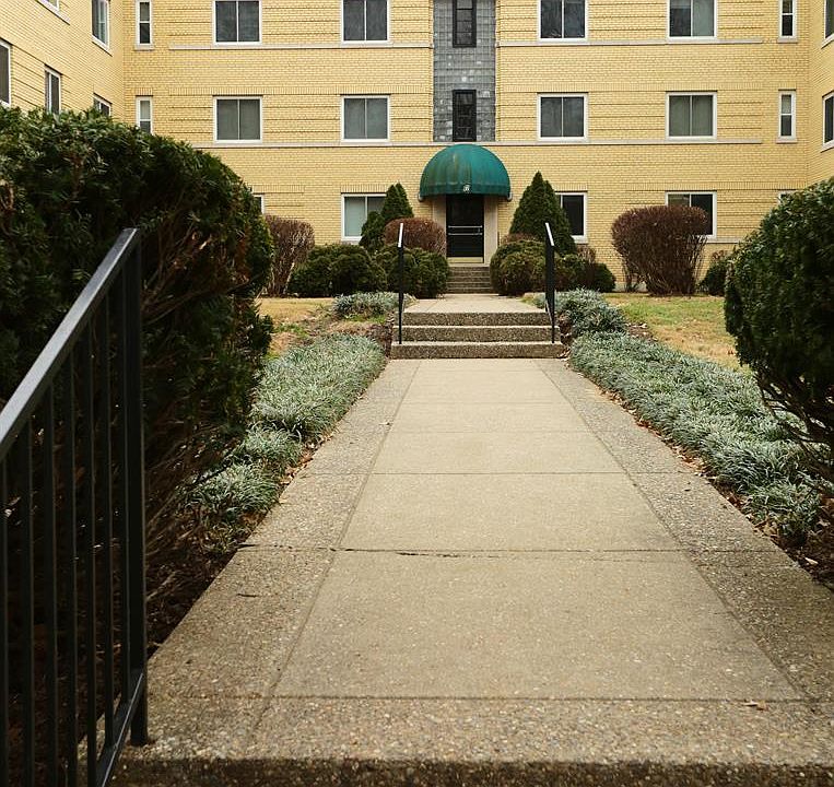 2nd image of 1510 Cherokee Rd APT 2B