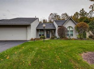 6304 Hamlet Crst, Jamesville, NY 13078