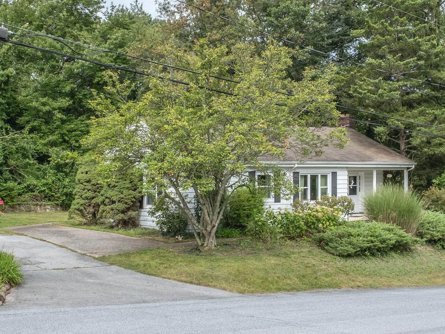 411 Lakewood Dr, Harrisburg, PA 17112 Zillow