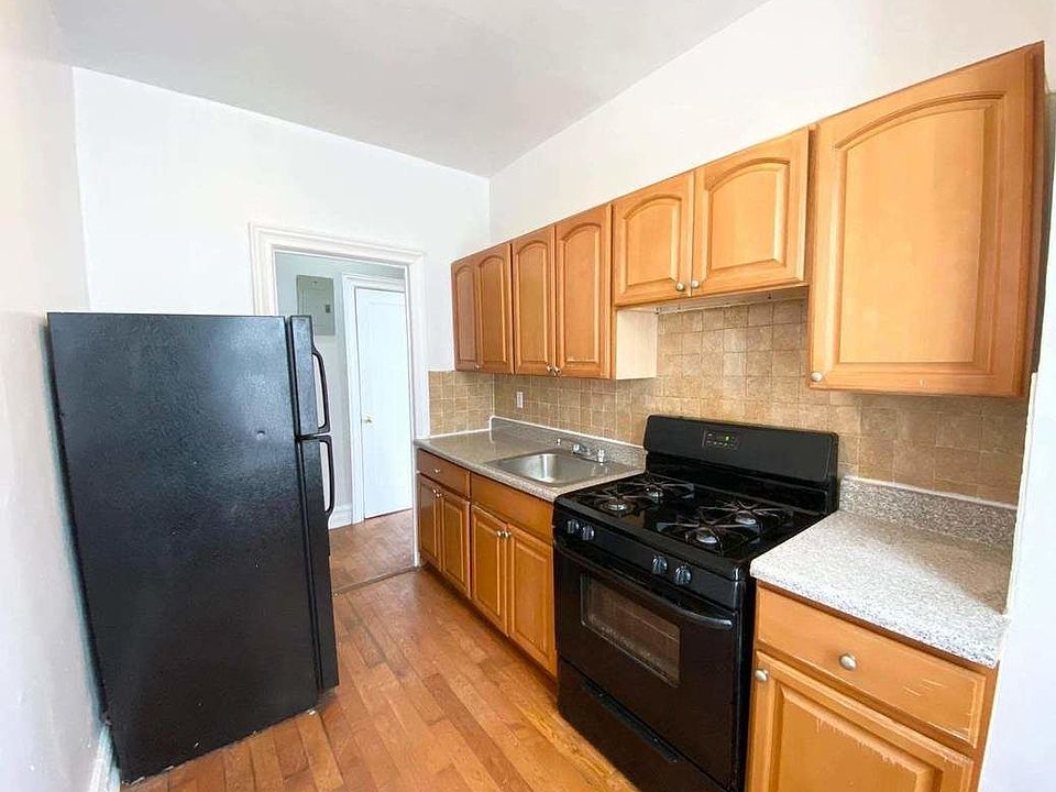 1st image of 2233 Ocean Ave #D-1
