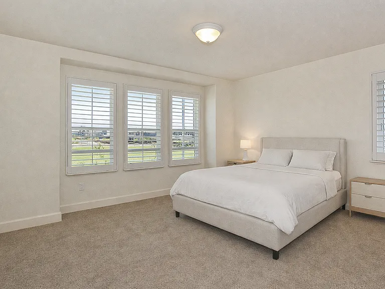 Upstairs Bedroom 1