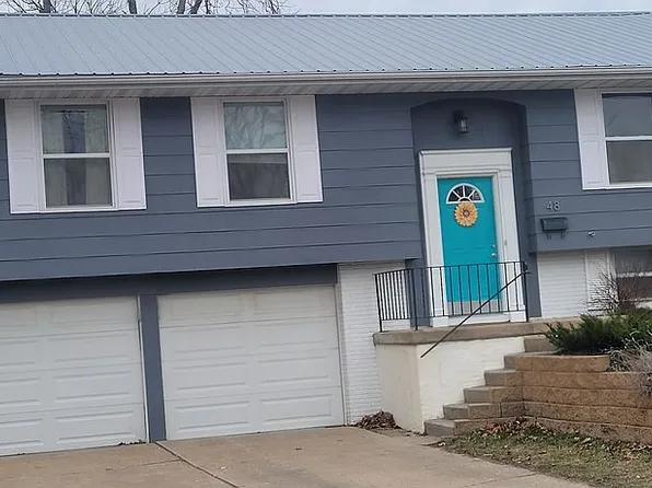 48 Fleetwood Rd NW, Cedar Rapids, IA 52405
