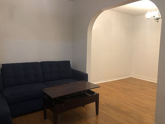 3rd image of 2339 37th St