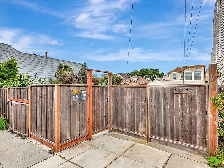 4118 Moraga St — Photo 3