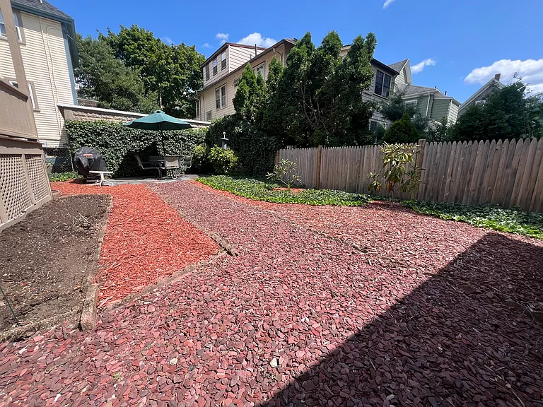 67 Waverley St #67 — Photo 16
