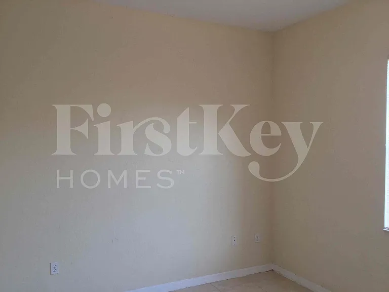18884 SW 319th St — Photo 10