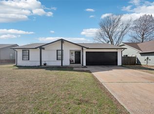 419 W Quanah Pl, Broken Arrow, OK 74011