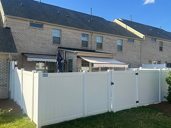 3rd image of 2027 Auburn Leaf Ct #1
