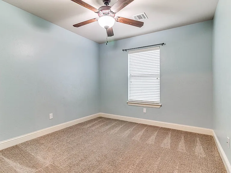 4909 Kelly Lakes Dr — Photo 48