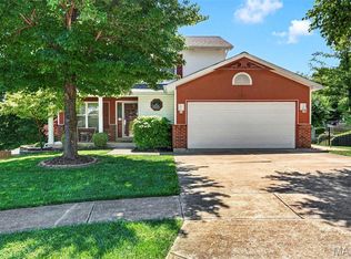 404 Silver Maple Ct, Fenton, MO 63026