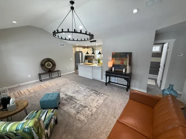 715 N Mulberry Ave, Adrian, MO 64720