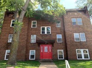 2930 5th Ave #17, Rock Island, IL