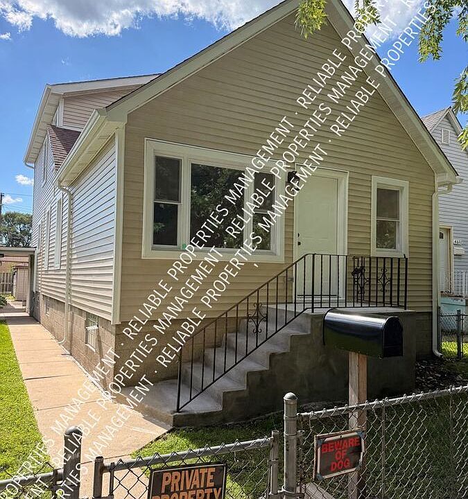 1st image of 4624 Towle Ave