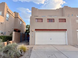 4840 Sun Cove Rd NE, Albuquerque, NM 87110