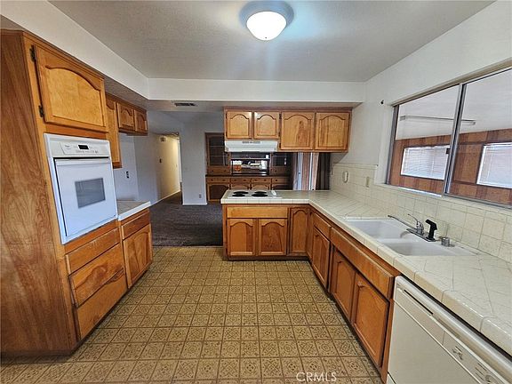 2nd image of 14150 Apple Valley Rd