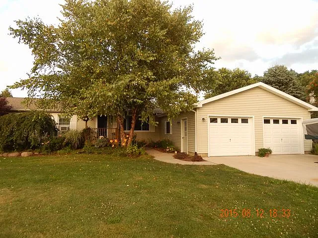 11 Villa Dr photo 1