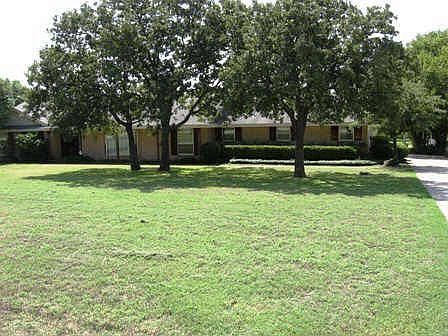 2nd image of 1416 Rolling Acres Dr