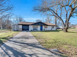 6204 Creek Crossing Rd, Alvarado, TX 76009