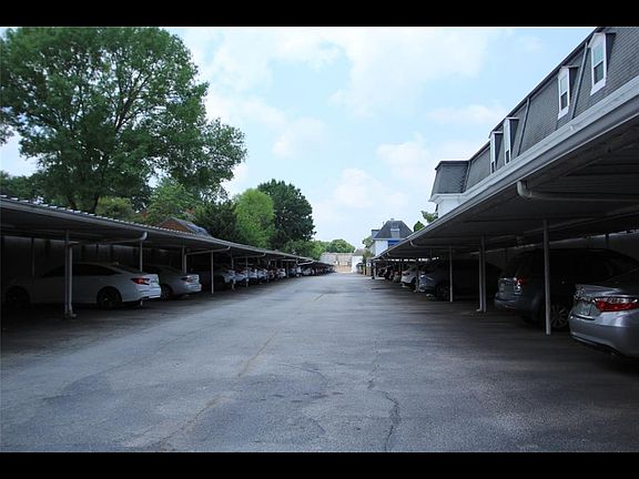 5th image of 2601 Bellefontaine St