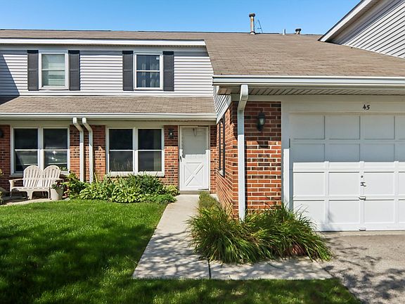 4th image of 45 Willow Cir