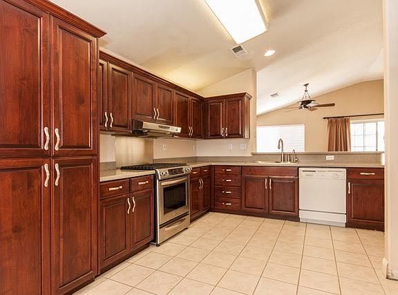 4th image of 2634 E Niles Ave