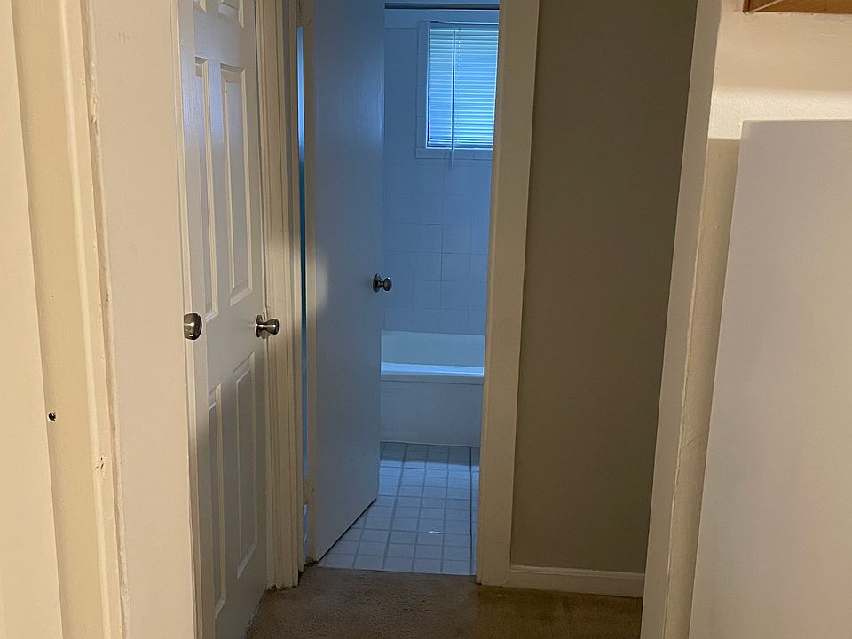 1st image of 1915 N Culpeper St #2