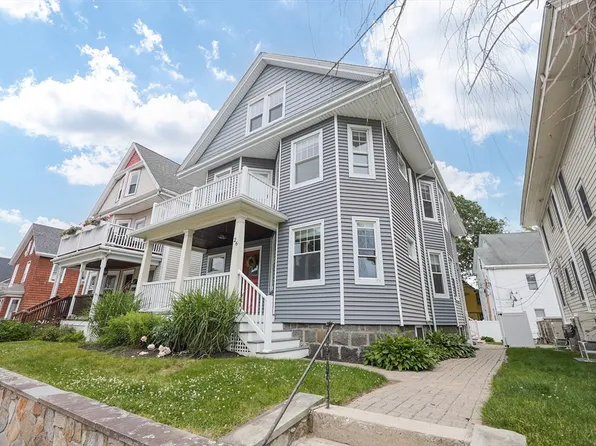 26 Pinehurst St, Roslindale, MA 02131