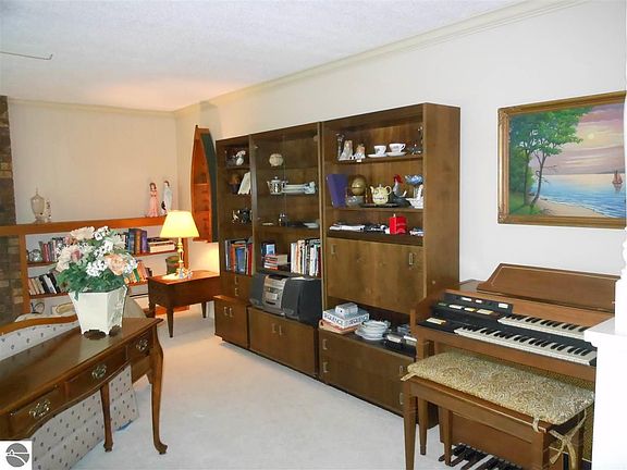 5th image of 3828 Morningside Dr