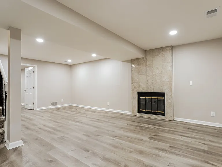 19690 E Bates Dr — Photo 15