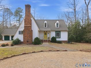 13310 Stoneway Dr, Chester, VA 23831