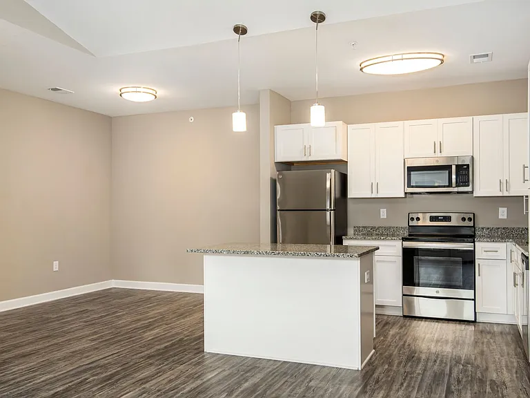 Richmond Place Luxury Apartments — Photo 38