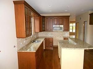 3rd image of 4520 N Oriole Ave