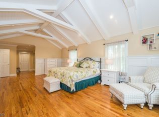 9 Indian Valley Rd, Ramsey, NJ 07446