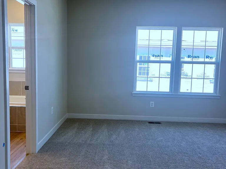10913 Blanton Way — Photo 14