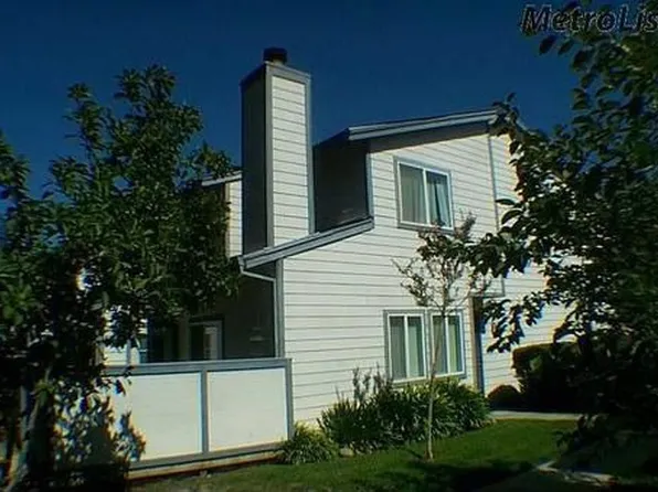 6230 Oak Valley Ln, Citrus Heights, CA 95621