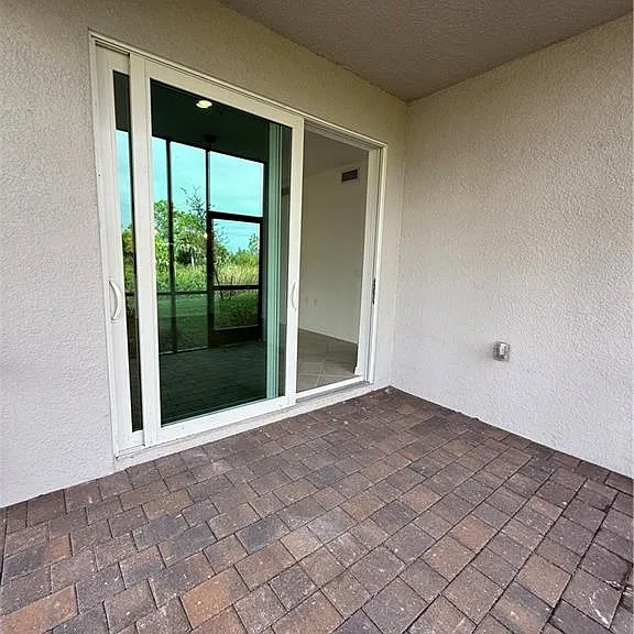 14161 Heritage Landing Blvd #1118 — Photo 31
