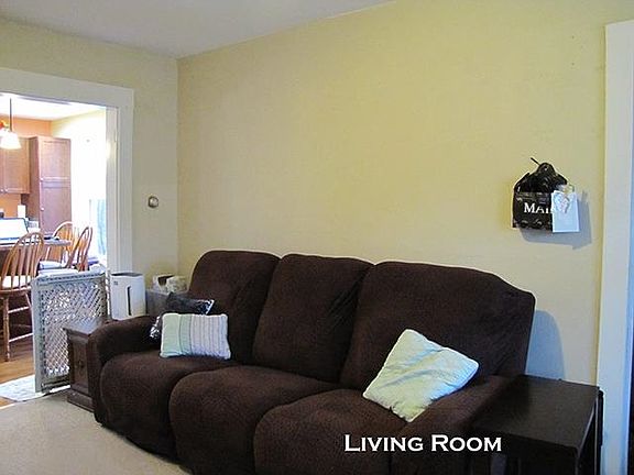 2nd image of 75 E Gridley Ave