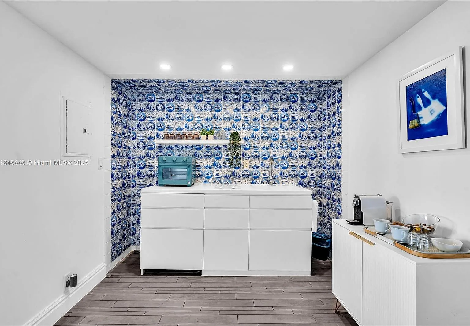 1100 West Condo — Photo 4
