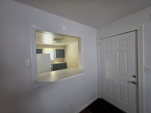 5th image of 122 D View Ave #D122-2