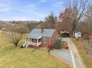 314 Dogwood Ln, Hurt, VA 24563