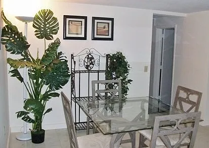 114 Highland Pl #1 — Photo 4