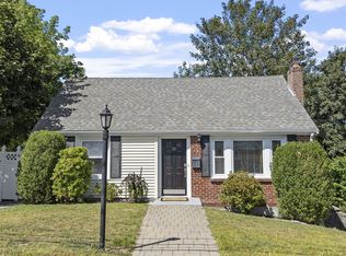 21 Circle Dr, Waltham, MA 02452